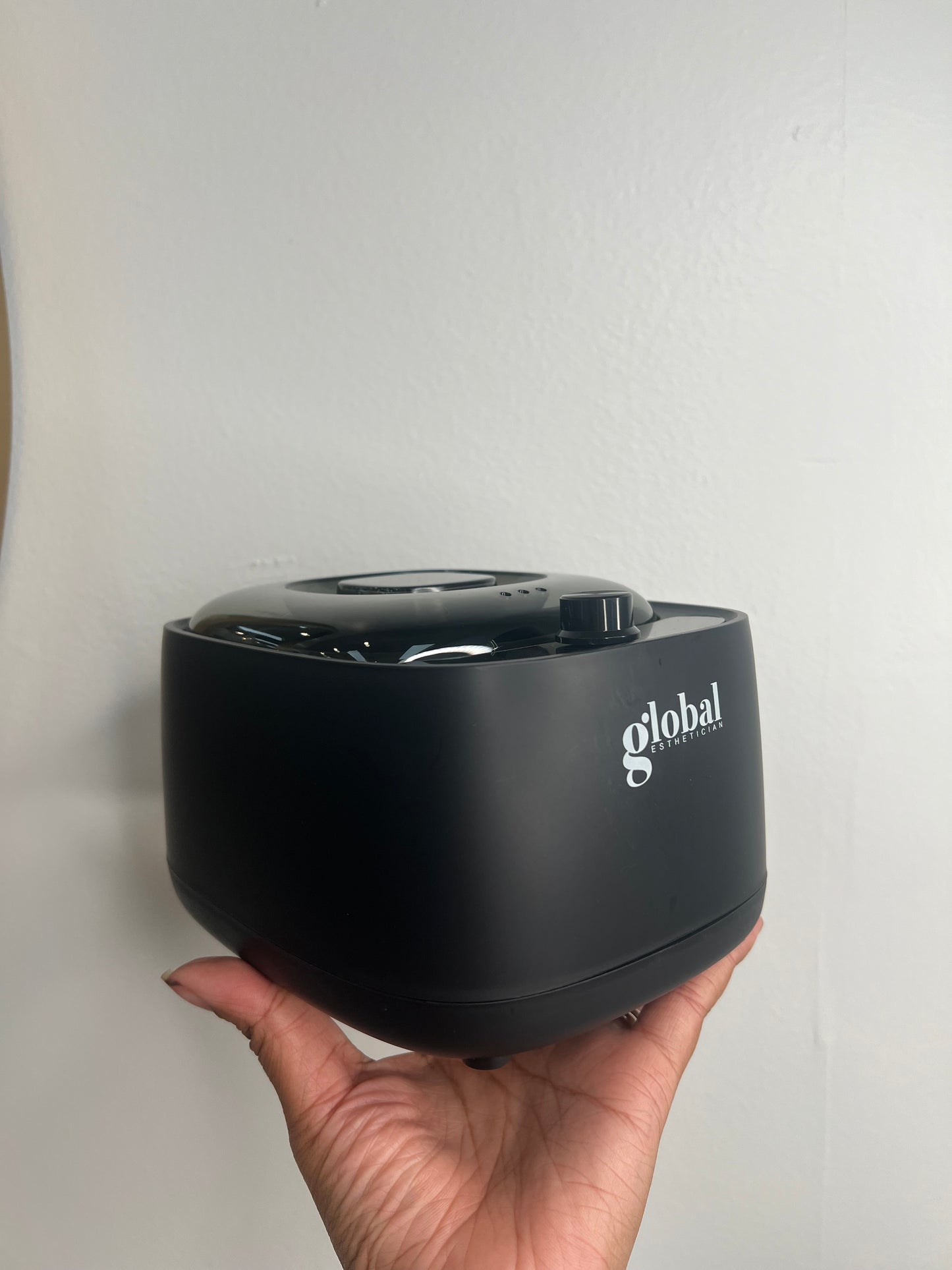 Black Knob Single Wax Warmer